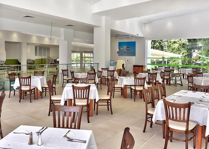 Holidays 3* פרימורסקו